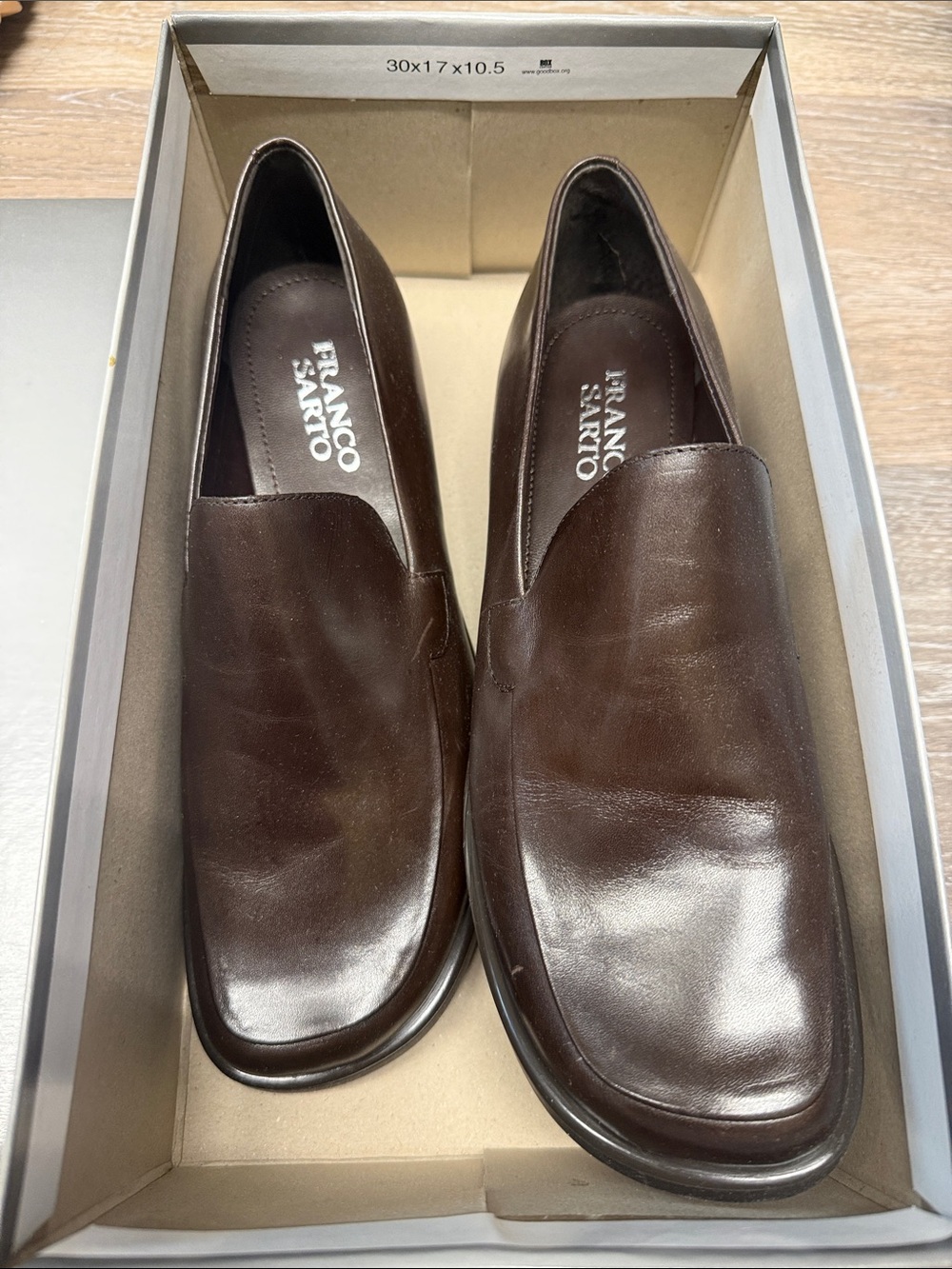 Franco Sarto Women’s Brown Leather Slip-On Loafers size 6.5 w/box